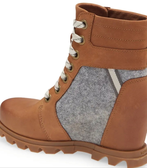 Sorel Boots - Picture 11 of 16